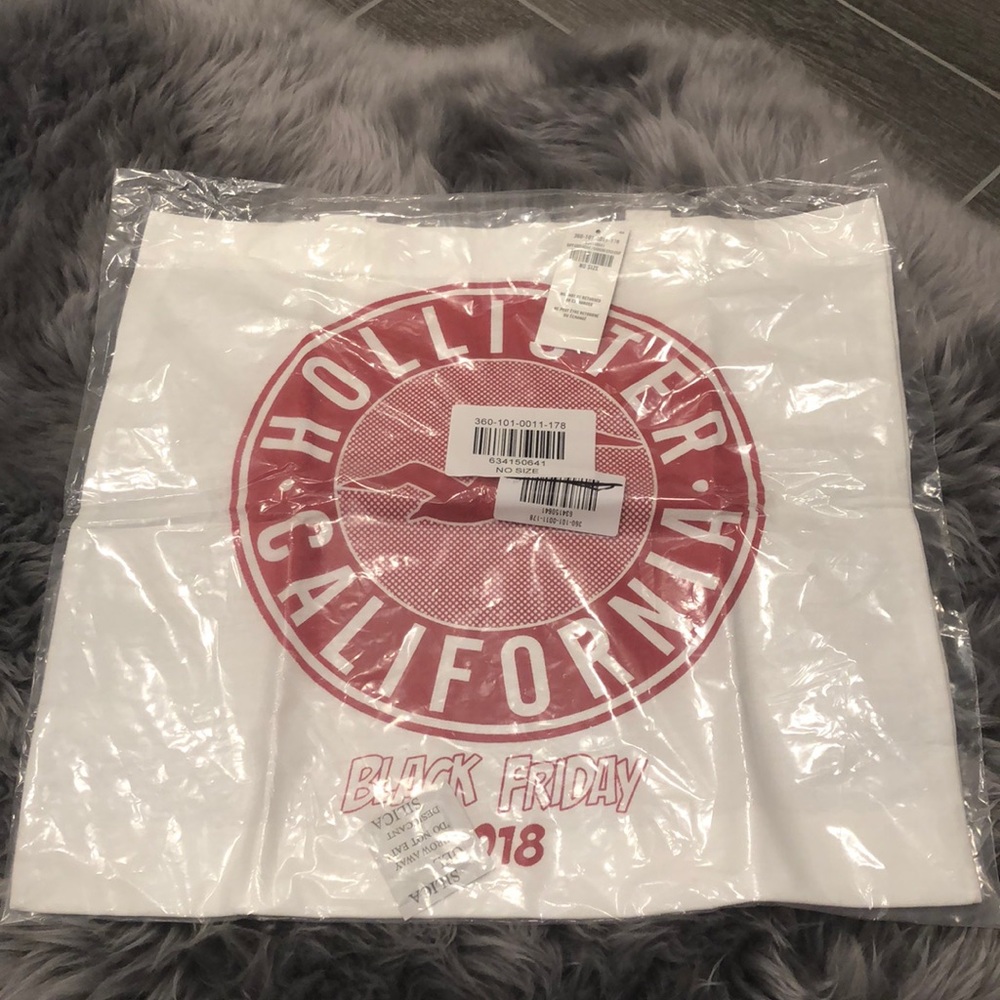 💸2 for $10💸 NWT Limited Edition Tote!